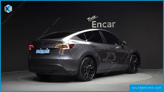 TESLA MODEL Y RWD