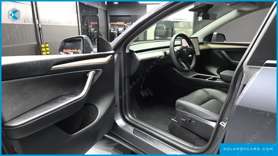 TESLA MODEL Y RWD