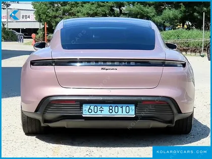 PORSCHE TAYCAN BASE
