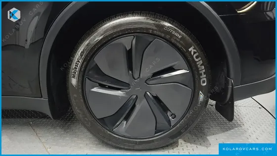 TESLA MODEL Y RWD
