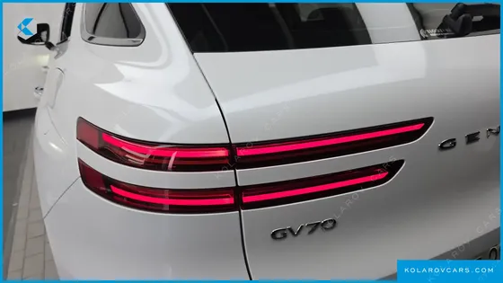 GENESIS GV70 2.5T GASOLINE 2WD