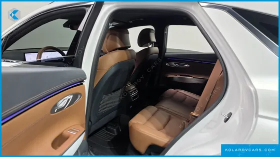 GENESIS GV70 2.5T GASOLINE 2WD