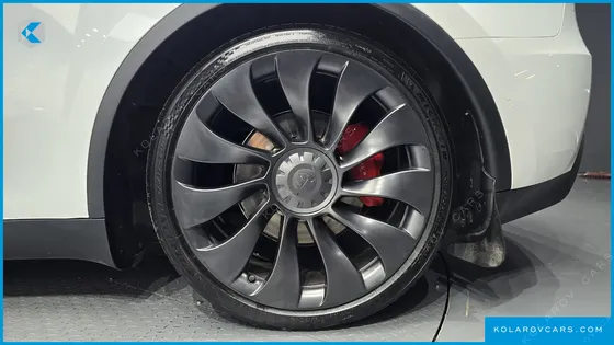TESLA MODEL Y PERFORMANCE AWD