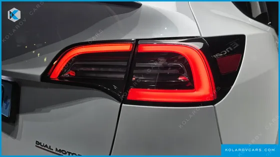 TESLA MODEL Y PERFORMANCE AWD