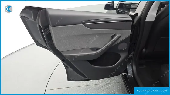 TESLA MODEL Y RWD