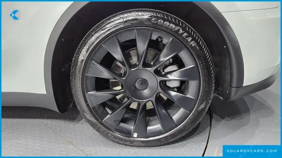TESLA MODEL Y LONG RANGE AWD