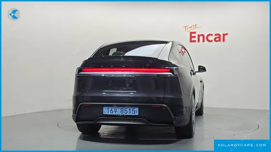 TESLA MODEL Y L LONG RANGE AWD