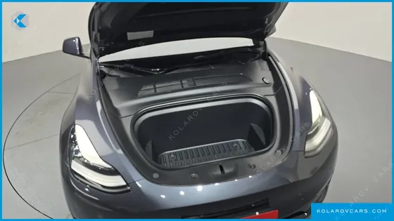 TESLA MODEL Y STANDARD RANGE RWD