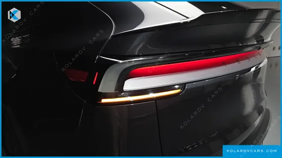 TESLA MODEL Y L LONG RANGE AWD