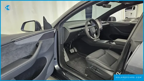 TESLA MODEL Y L LONG RANGE AWD