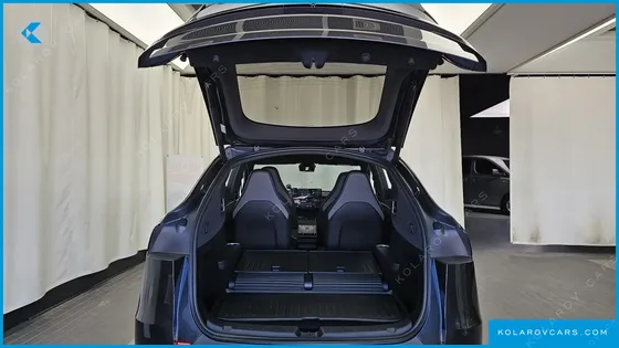 TESLA MODEL Y L LONG RANGE AWD