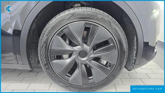 TESLA MODEL Y LONG RANGE AWD