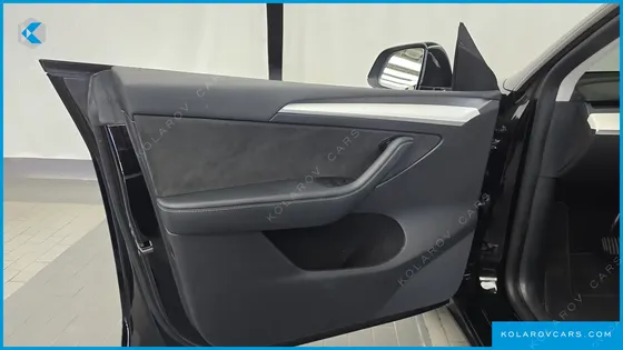 TESLA MODEL Y LONG RANGE AWD