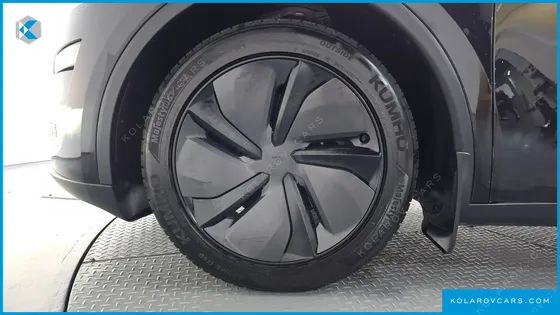 TESLA MODEL Y RWD