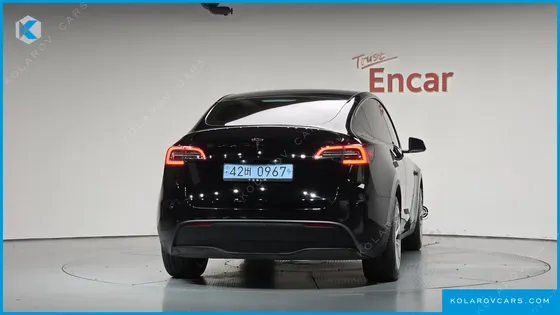 TESLA MODEL Y RWD