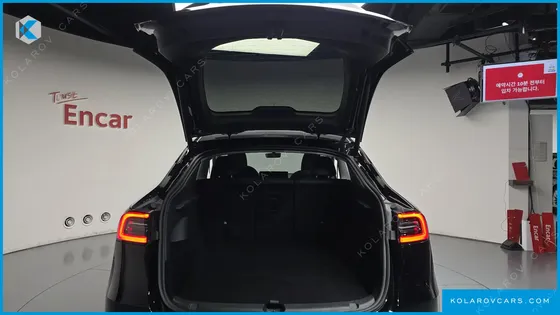 TESLA MODEL Y RWD
