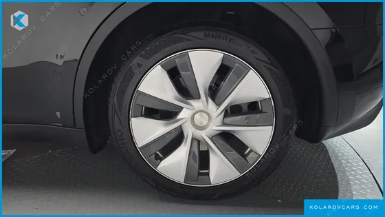 TESLA MODEL Y RWD
