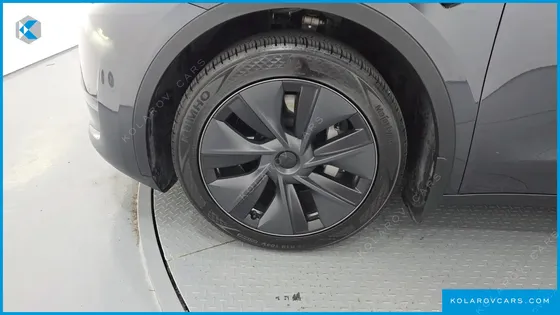 TESLA MODEL Y LONG RANGE AWD