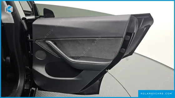 TESLA MODEL Y LONG RANGE AWD