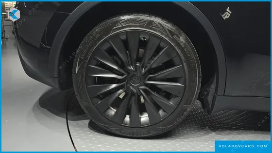 TESLA MODEL Y RWD
