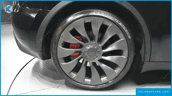 TESLA MODEL Y PERFORMANCE AWD