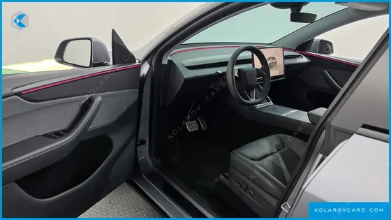 TESLA MODEL Y RWD