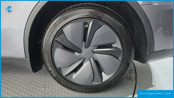 TESLA MODEL Y RWD
