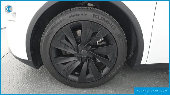 TESLA MODEL Y RWD