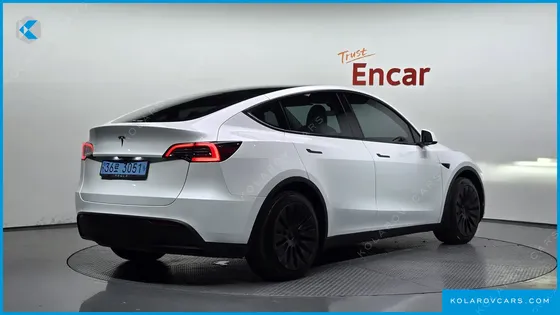 TESLA MODEL Y RWD