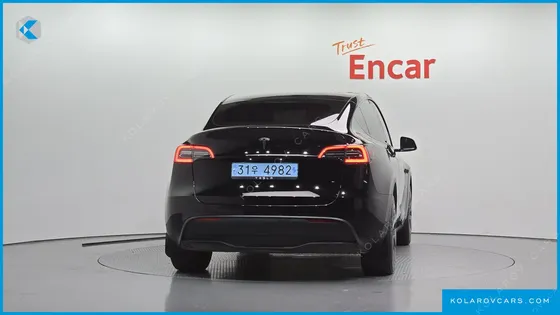TESLA MODEL Y RWD