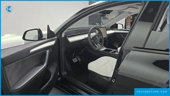 TESLA MODEL Y RWD