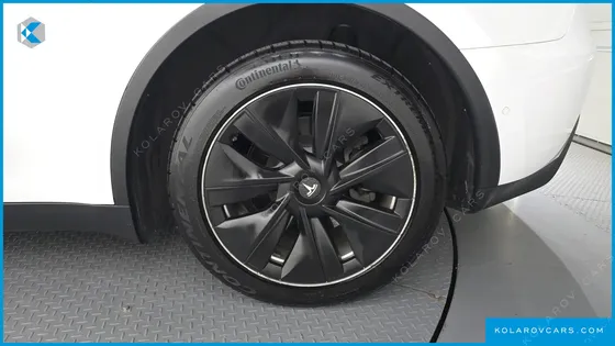 TESLA MODEL Y LONG RANGE AWD