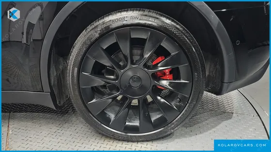 TESLA MODEL Y LONG RANGE AWD