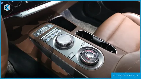 GENESIS GV70 2.5T GASOLINE 2WD