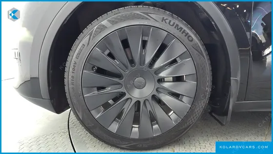 TESLA MODEL Y RWD