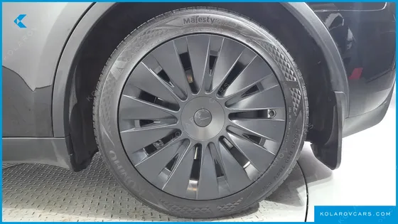 TESLA MODEL Y RWD