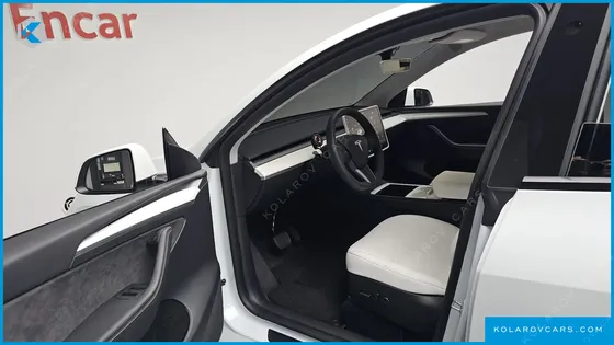 TESLA MODEL Y RWD