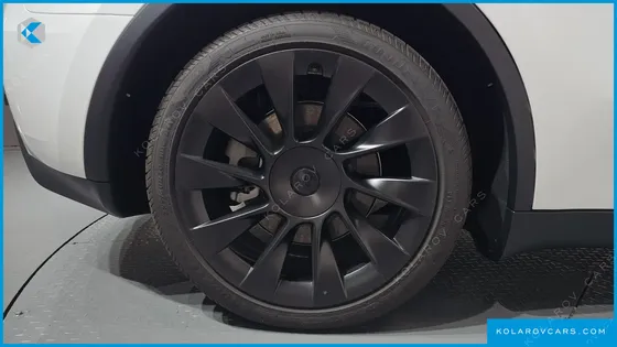 TESLA MODEL Y RWD