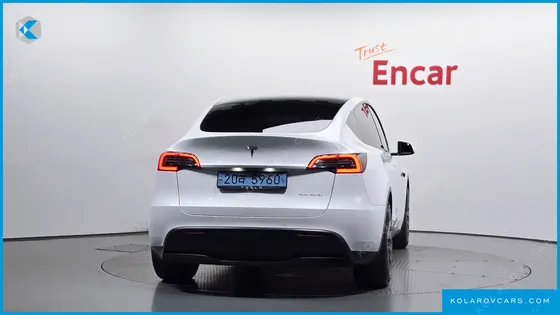 TESLA MODEL Y LONG RANGE AWD