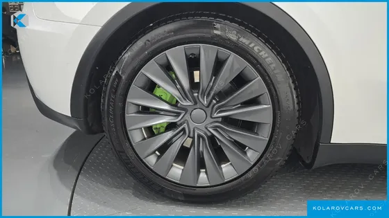 TESLA MODEL Y LONG RANGE AWD