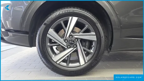 GENESIS GV70 2.5T GASOLINE 2WD