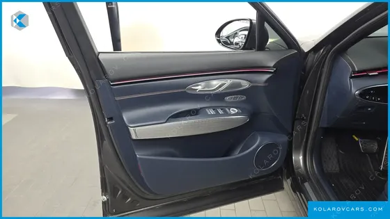 GENESIS GV70 2.5T GASOLINE 2WD