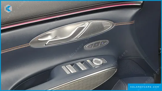 GENESIS GV70 2.5T GASOLINE 2WD