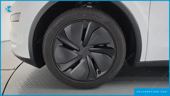 TESLA MODEL Y PREMIUM LONG RANGE AWD