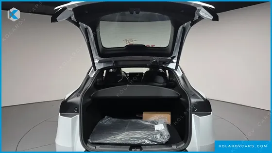 TESLA MODEL Y PREMIUM LONG RANGE AWD