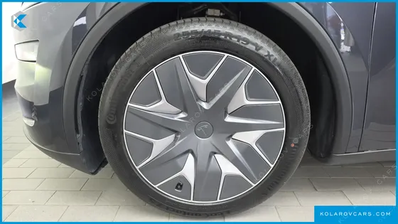 TESLA MODEL Y L LONG RANGE AWD