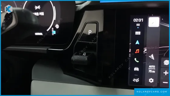 PORSCHE MACAN BASE