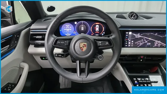 PORSCHE MACAN BASE
