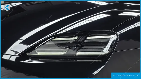 PORSCHE MACAN BASE