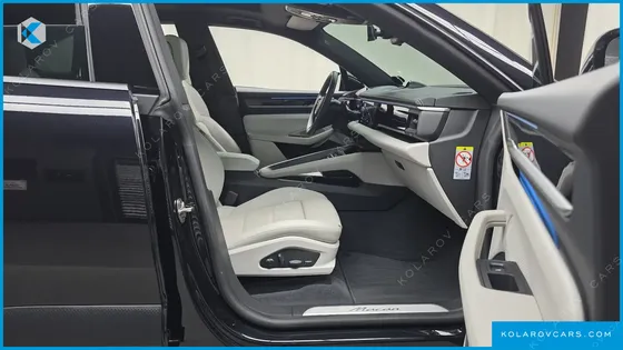 PORSCHE MACAN BASE